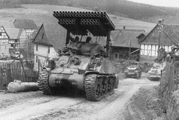 M4A3 SHERMAN W/T34 CALLIOPE ACADEMY 13294 1/35ème maquette char promo