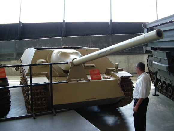 jagpanzer iv.JPG (20017 octets)