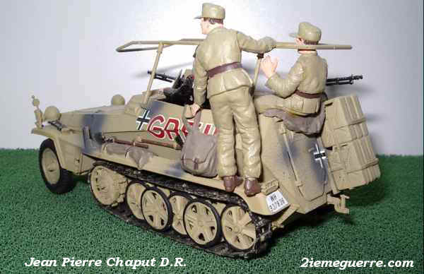 sdkfz2503e.JPG (71555 octets)