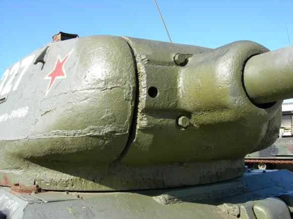 t34hatten7.jpg (26102 octets)