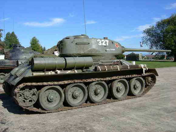 t34hatten9.jpg (31382 octets)